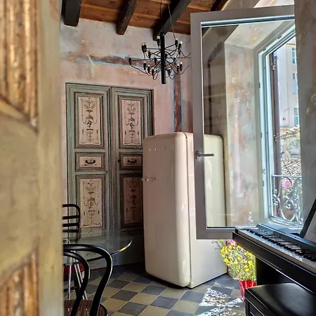 Blooms Your Retreat In Campo De Fiori Rom